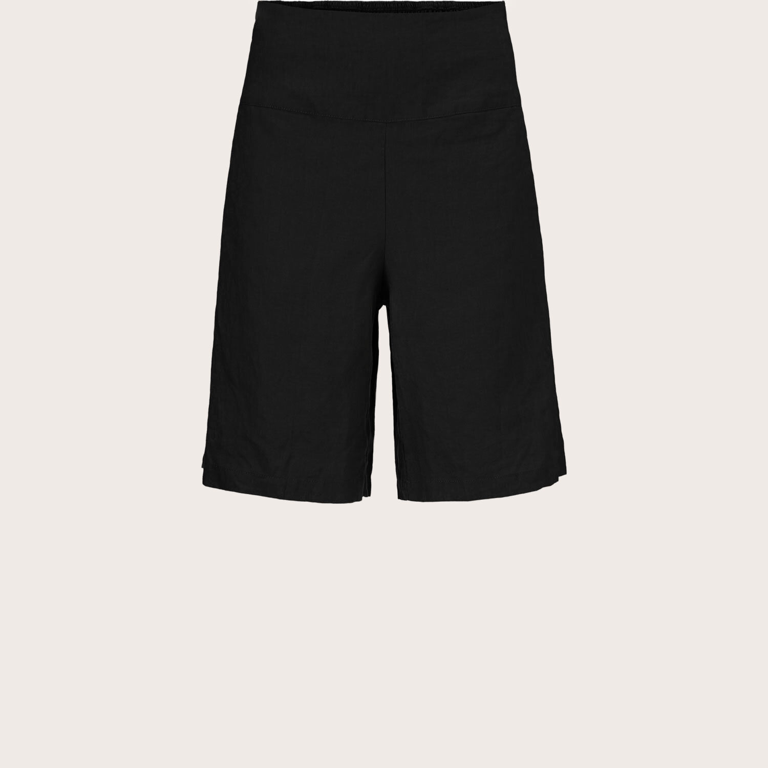 Pinja Shorts, Black